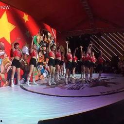 九条街成人舞展演视频,激情四溢,舞动青春风采